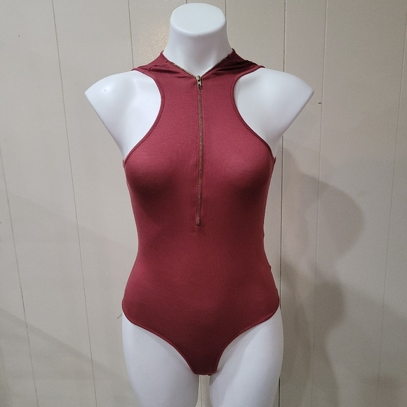 G by Guess Tops - G by Guess Belinda  Zip Front Halterneck Bodysuit Women's Sz XS Burnt Brick NWT